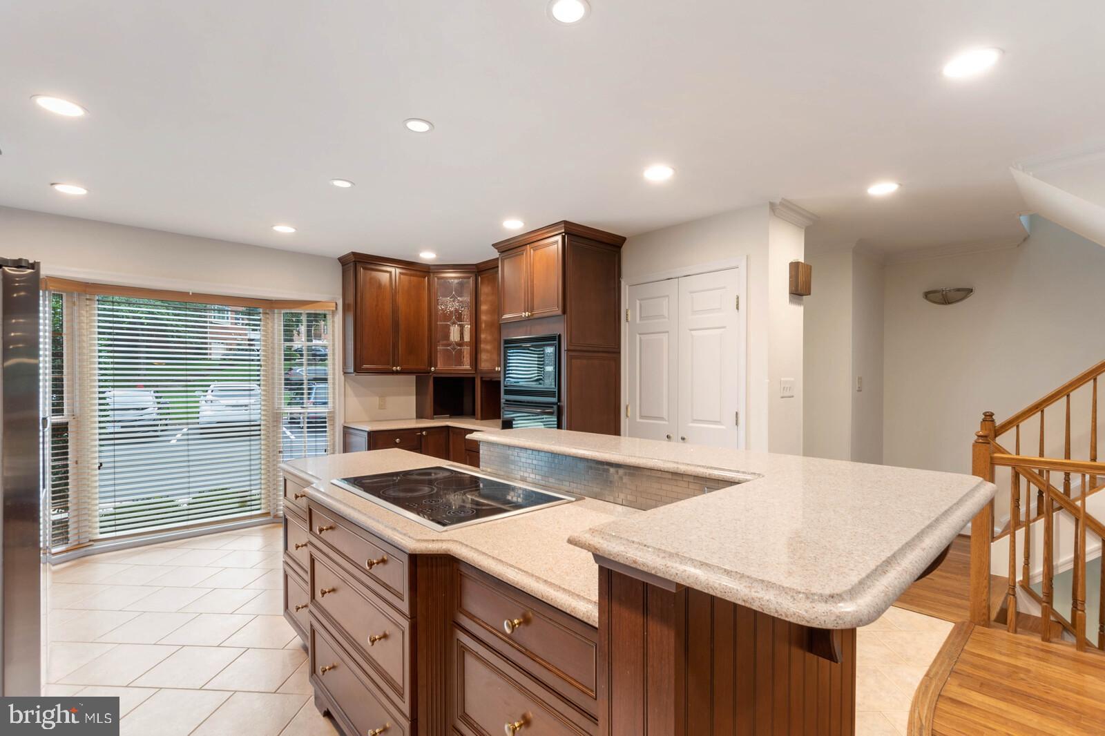 8526 Raglan Road Vienna, VA 22182 - Photo 8 of 43 Gallery Image 8