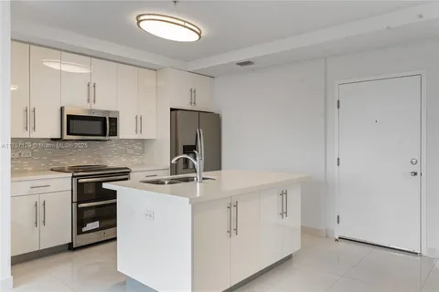 $295,000 | 2651 Northeast 212th Terrace, Unit 403, Miami, FL 33180