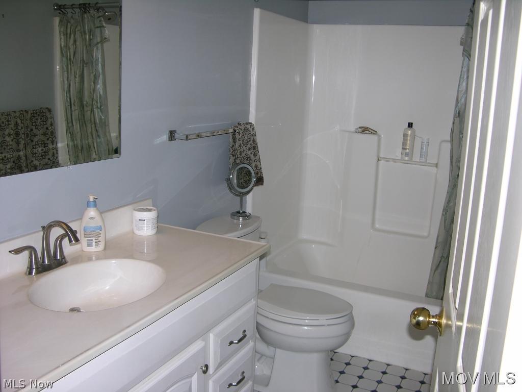23 Low Meadow Road St. Marys, WV 26170 - Photo 14 of 19 Bath