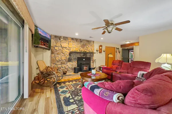 $319,900 | 429 Deer Path Lane, Unit 106, Gatlinburg, TN 37738