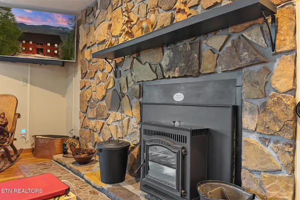 $319,900 | 429 Deer Path Lane, Unit 106, Gatlinburg, TN 37738
