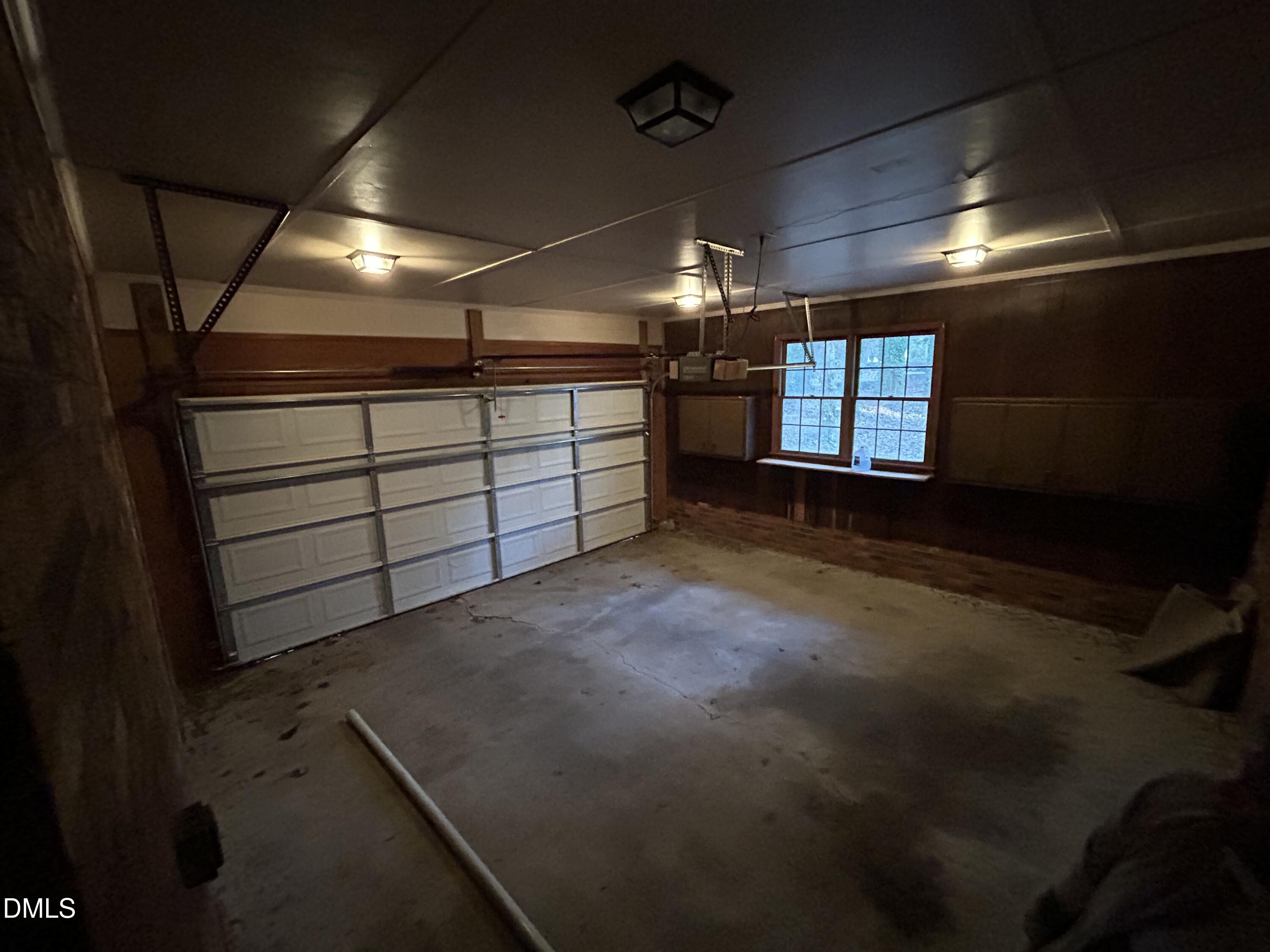 2912 Oxford Road Henderson, NC 27536 - Photo 14 of 25 a view of an empty room