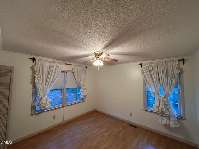 $240,000 | 2912 Oxford Road, Henderson, NC 27536