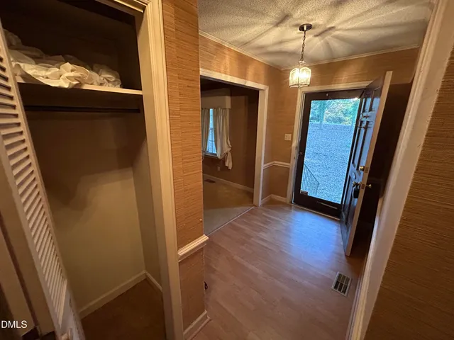 $240,000 | 2912 Oxford Road, Henderson, NC 27536