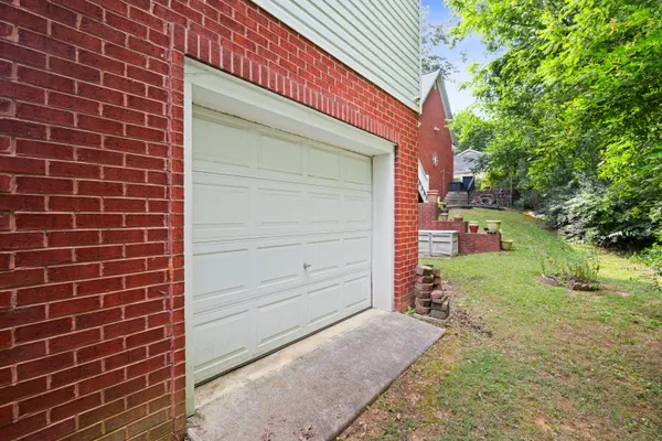 $525,000 | 104 Executive Drive, Jasper, TN 37347