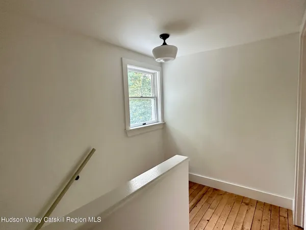 $3,150 | 5153 Highway 9G, Germantown, NY 12526