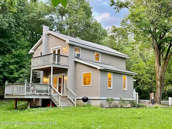 $3,150 | 5153 Highway 9G, Germantown, NY 12526