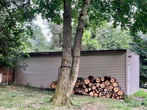 $3,150 | 5153 Highway 9G, Germantown, NY 12526