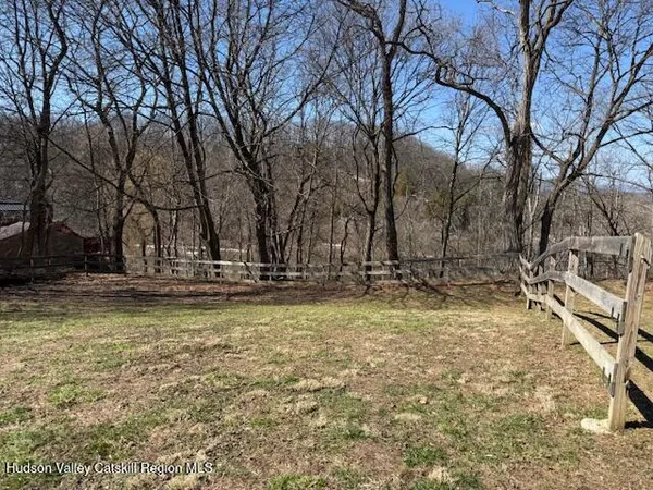 $3,150 | 5153 Highway 9G, Germantown, NY 12526