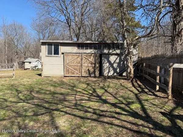 $3,150 | 5153 Highway 9G, Germantown, NY 12526