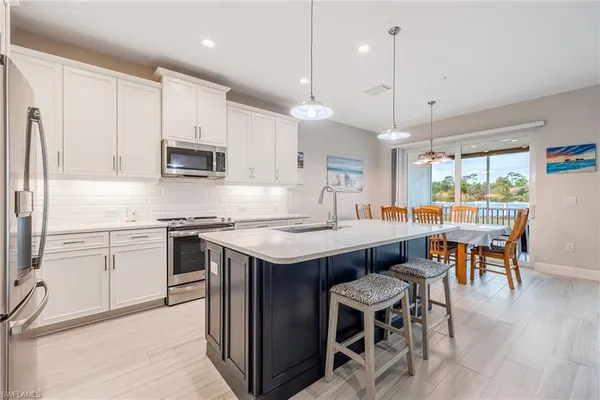 $3,500 | 2555 Seychelles Drive, Unit 406, Naples, FL 34112