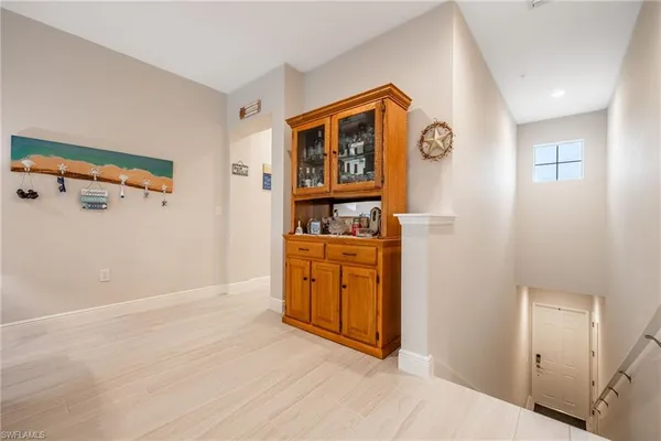 $3,500 | 2555 Seychelles Drive, Unit 406, Naples, FL 34112