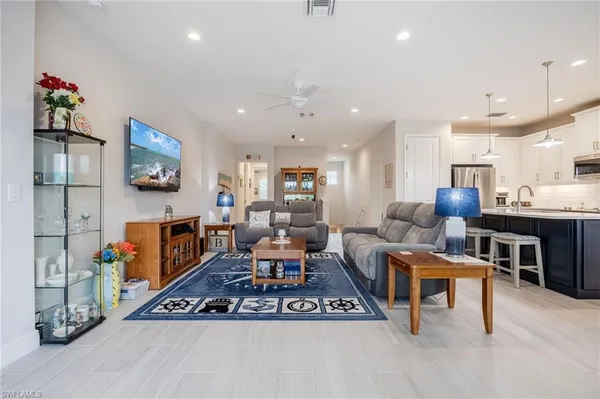 $3,500 | 2555 Seychelles Drive, Unit 406, Naples, FL 34112
