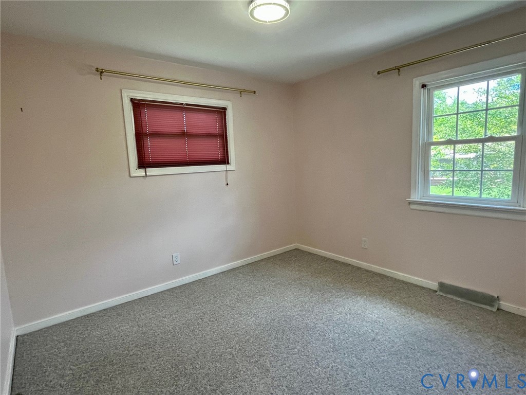 3911 Sunburst Road Henrico, VA 23294 - Photo 22 of 27 an empty room with a window