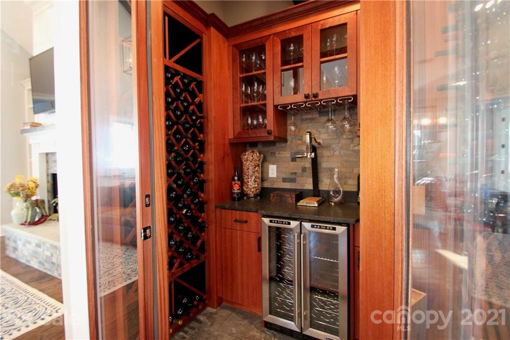 1046 Sedgefield Road Charlotte, NC 28209 - Photo 13 of 36