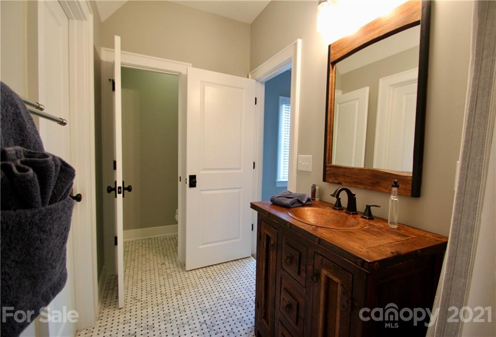 1046 Sedgefield Road Charlotte, NC 28209 - Photo 26 of 36