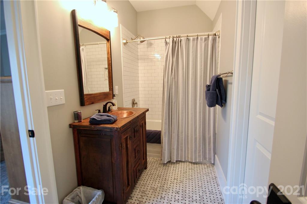 1046 Sedgefield Road Charlotte, NC 28209 - Photo 27 of 36