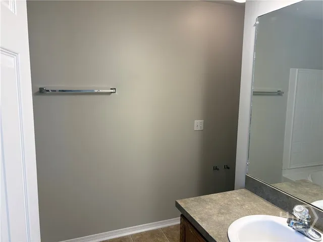 $2,200 | 119 Fairgreen Street, Savannah, GA 31407