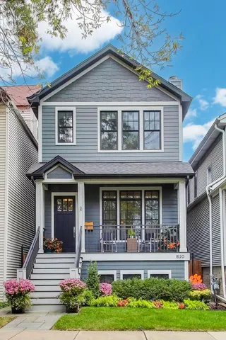 $1,750,000 | 1820 West Farragut Avenue, Chicago, IL 60640