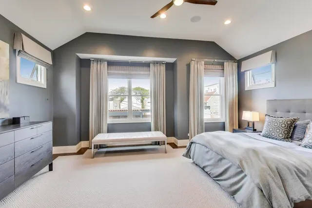 $1,750,000 | 1820 West Farragut Avenue, Chicago, IL 60640