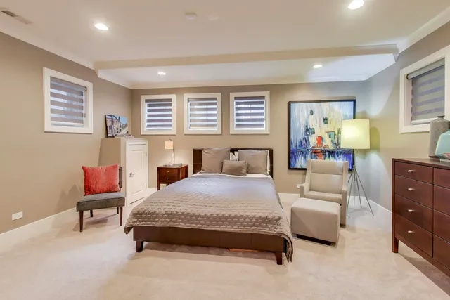 $1,750,000 | 1820 West Farragut Avenue, Chicago, IL 60640