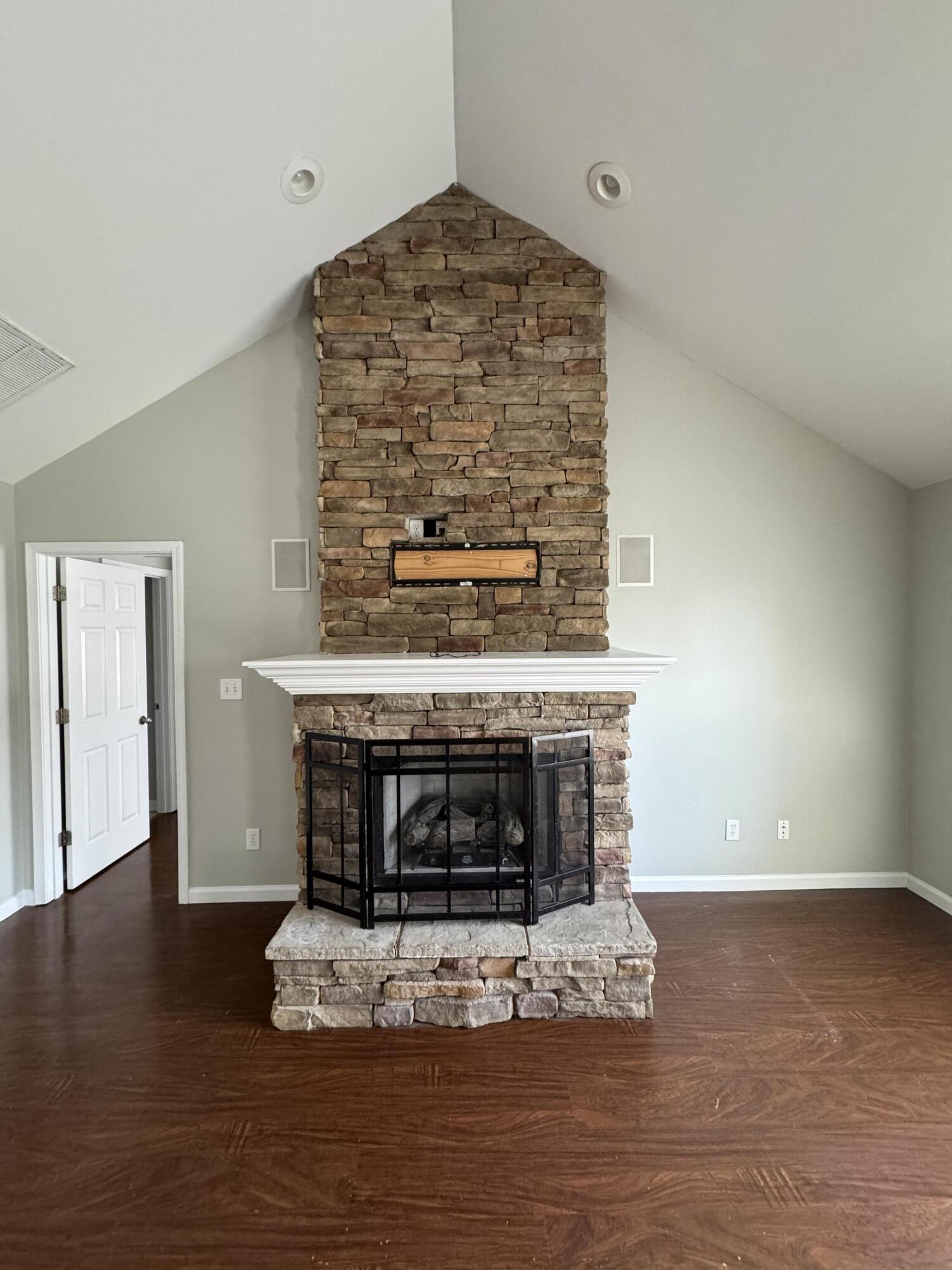 525 Williams Road Nicholasville, KY 40356 - Photo 4 of 26 IMG_2825