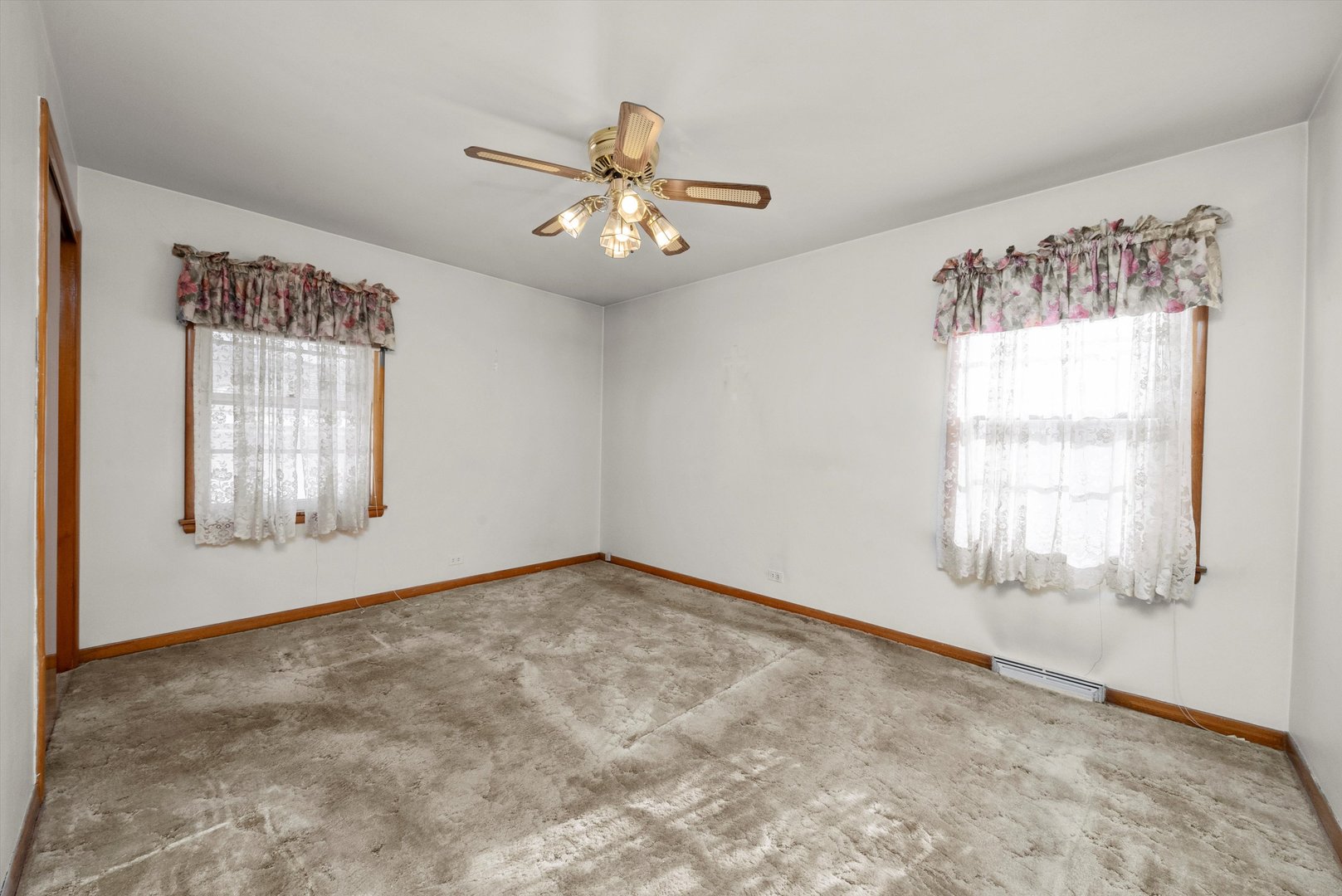 2439 Ernst Street Franklin Park, IL 60131 - Photo 13 of 33