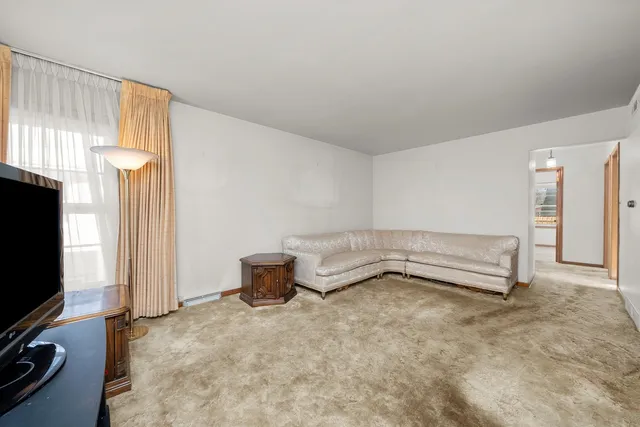 $329,900 | 2439 Ernst Street, Franklin Park, IL 60131