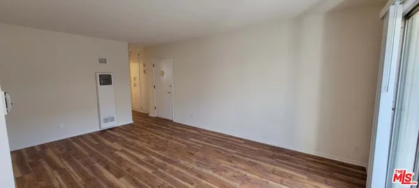 $1,895 | 1352 North Citrus Avenue, Unit 3, Los Angeles, CA 90028