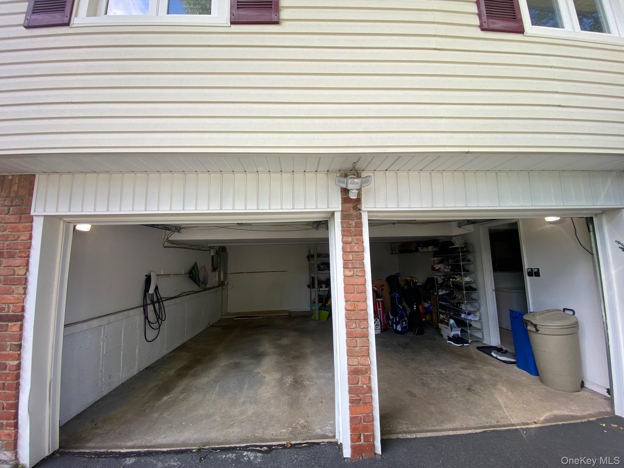 12 Russell Woods Road Great Neck, NY 11021 - Photo 24 of 27 Gallery Image 24