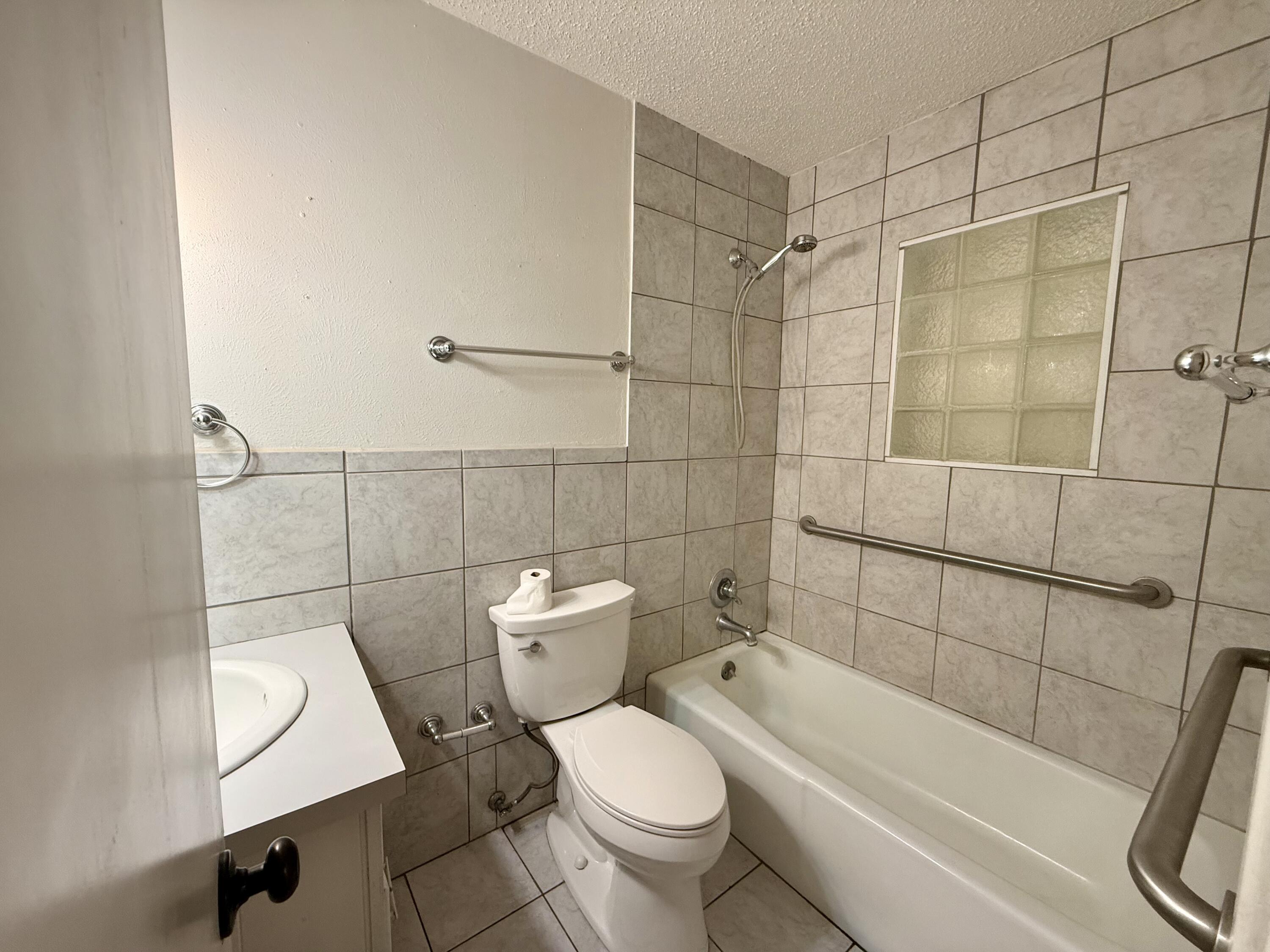 5425 46th Street Lubbock, TX 79414 - Photo 10 of 19 IMG_8018