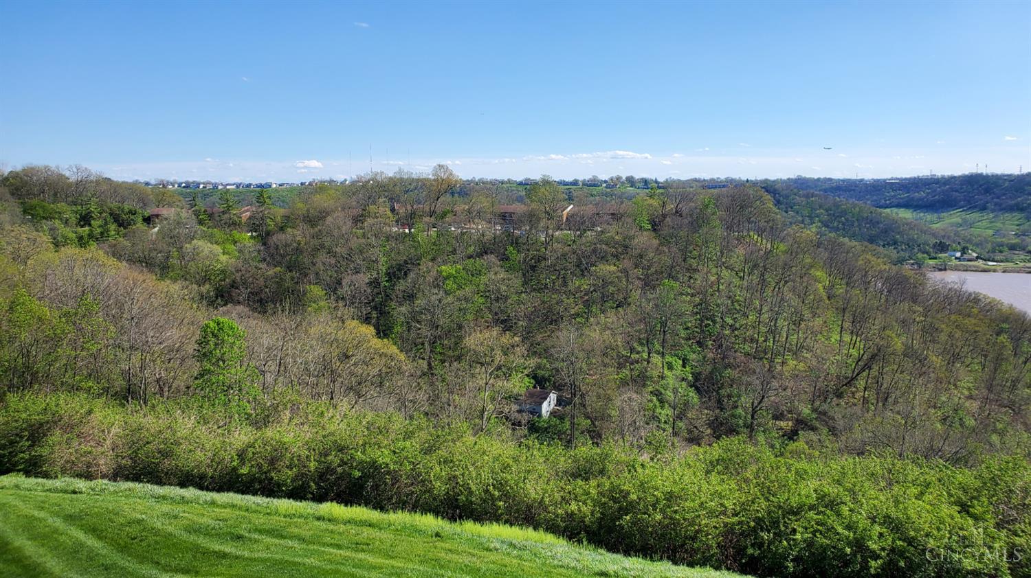153 Palisades Point, Unit 4 Cincinnati, OH 45238 - Photo 34 of 42