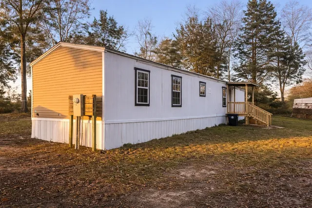 a view of backyard of house