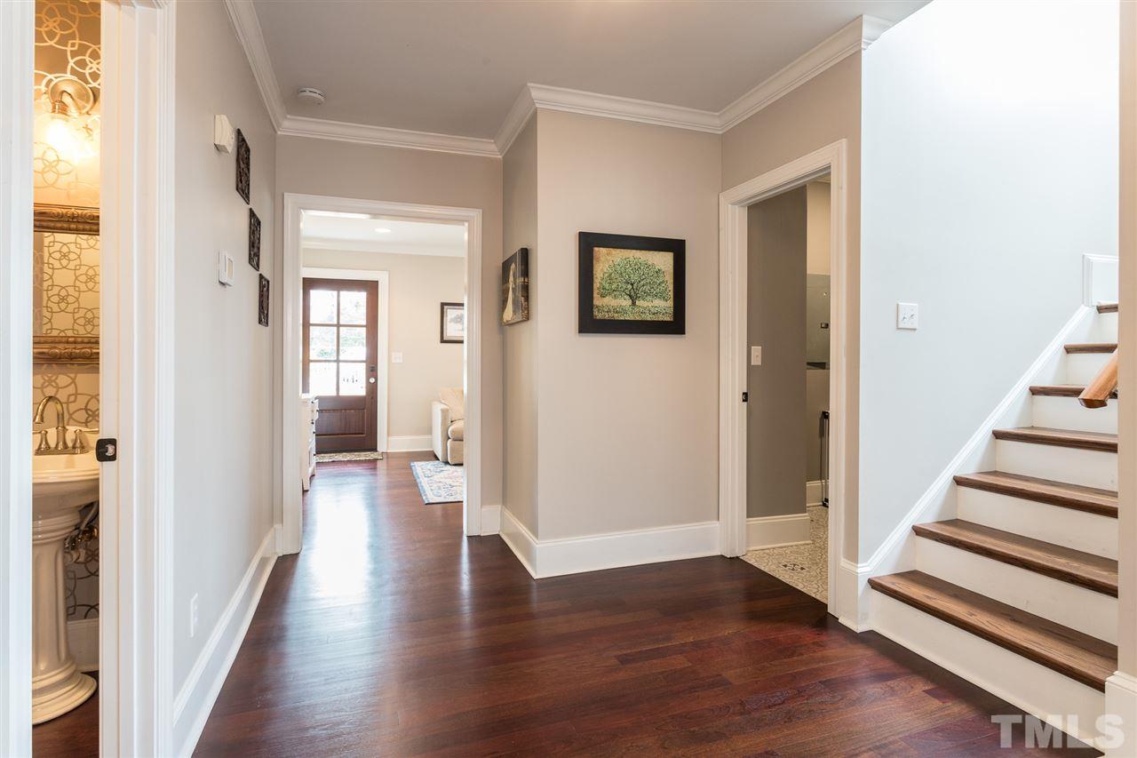 521 Dixie Trail Raleigh, NC 27607 - Photo 8 of 30