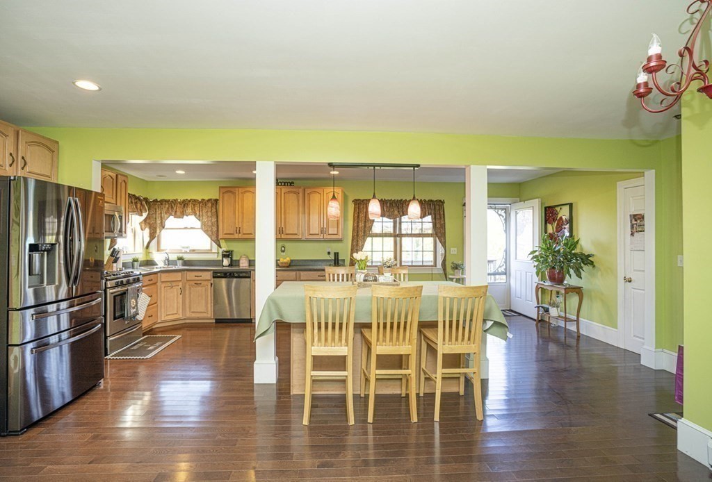 332 Alden Road Fairhaven, MA 02719 - Photo 16 of 31