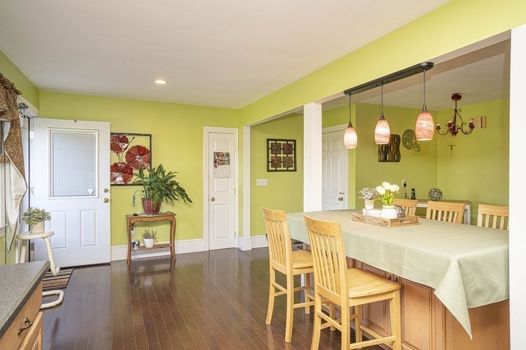332 Alden Road Fairhaven, MA 02719 - Photo 17 of 31