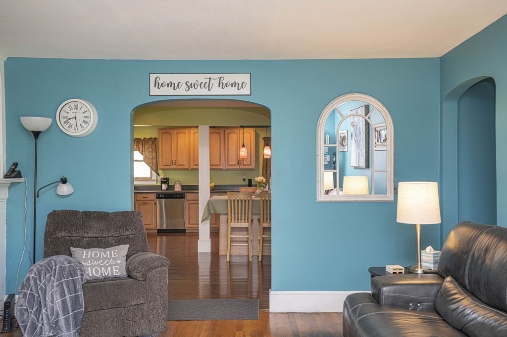 332 Alden Road Fairhaven, MA 02719 - Photo 10 of 31