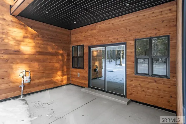 $795,000 | 4355 Yeti Lane, Island Park, ID 83429