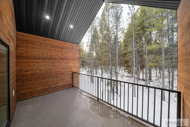 $795,000 | 4355 Yeti Lane, Island Park, ID 83429