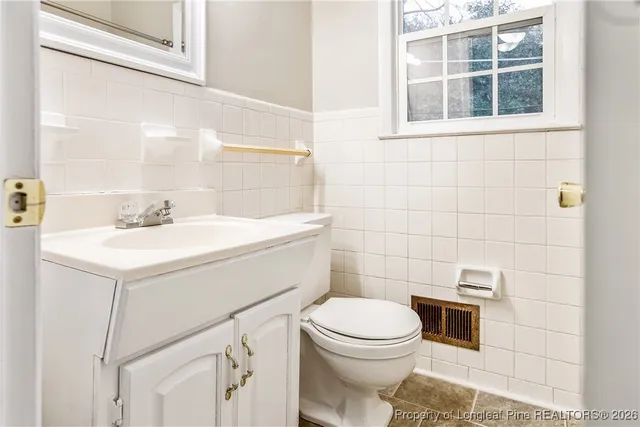 $875 | 828 Pilot Avenue, Fayetteville, NC 28303