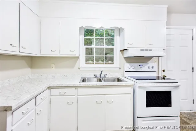 $875 | 828 Pilot Avenue, Fayetteville, NC 28303