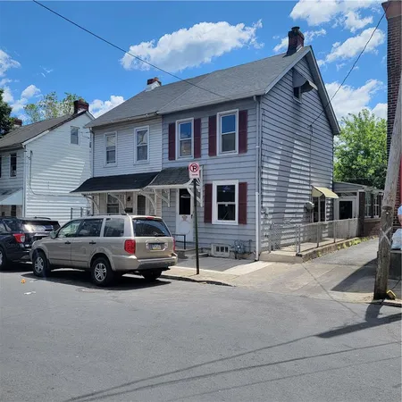 $1,995 | 132 West Chew Street, Allentown, PA 18102
