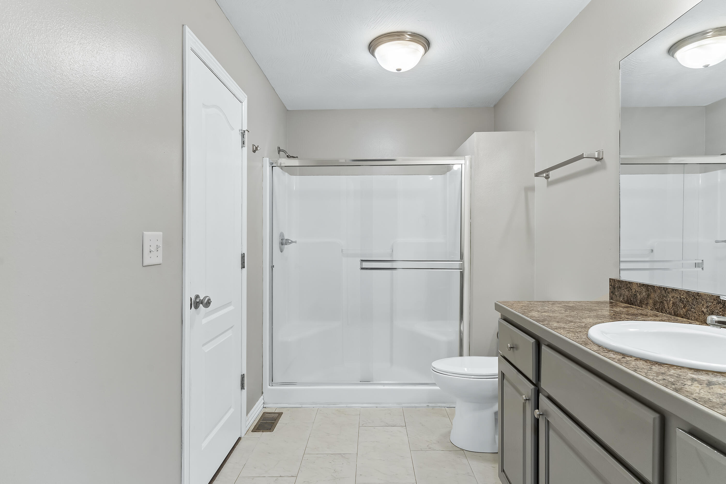 4427 West Nicholas Street Springfield, MO 65802 - Photo 22 of 33 4427 W Nicholes-22