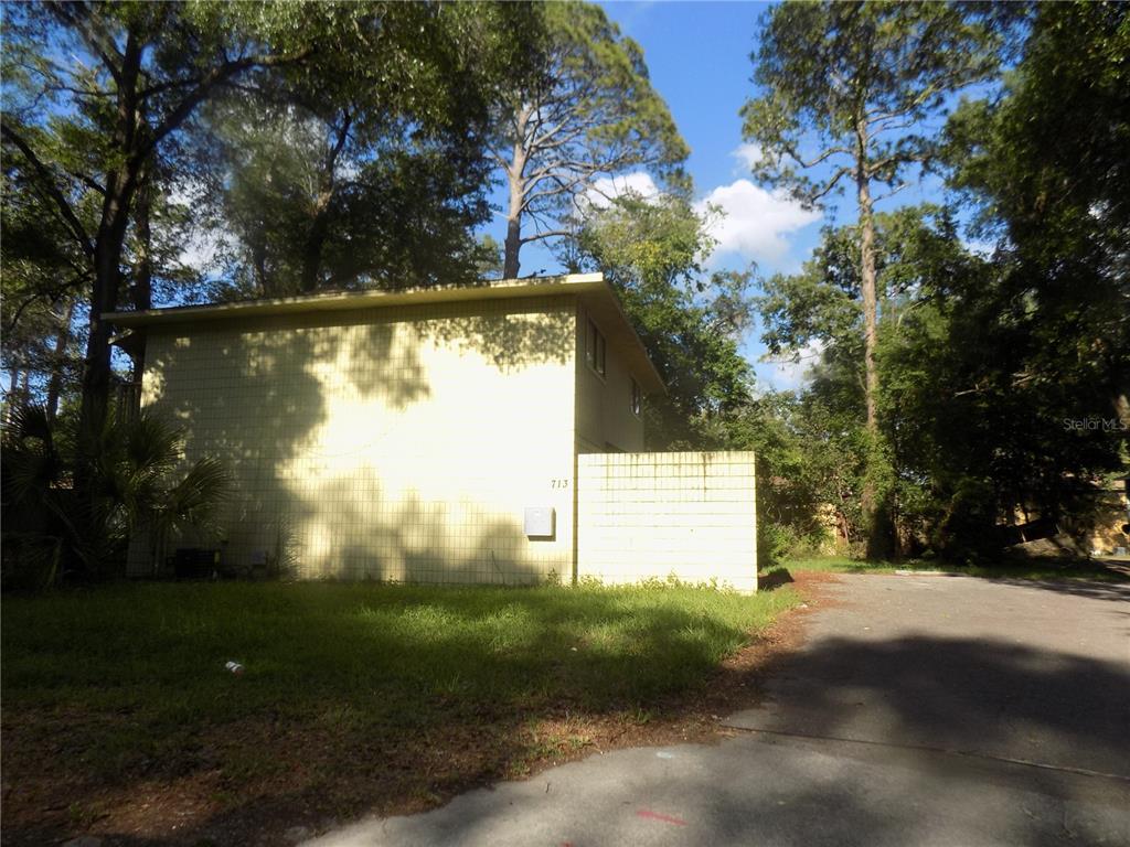 713 Southwest 69th Street Gainesville, FL 32607 - Photo 4 of 40