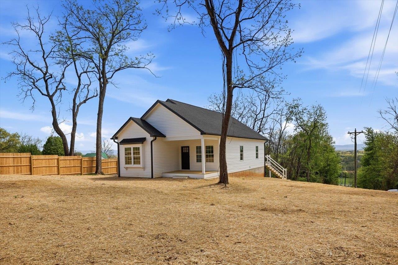 103 Hilltop Terrace Road Staunton, VA 24401 - Photo 2 of 47