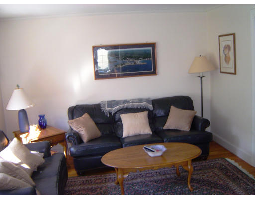 40 Berkshire Road Needham, MA 02492 - Photo 8 of 9