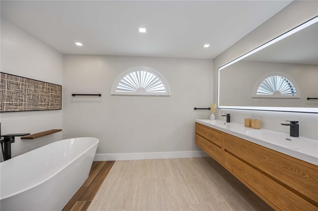 105 Sinclair Street Southeast Port Charlotte, FL 33952 - Photo 26 of 69