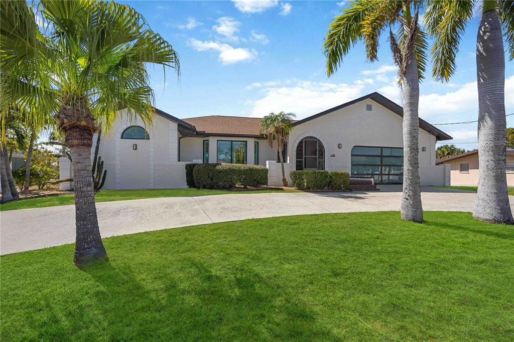 105 Sinclair Street Southeast Port Charlotte, FL 33952 - Photo 3 of 69