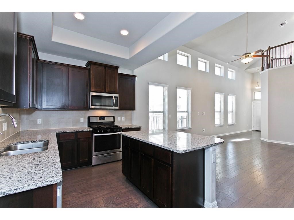 9802 Tanglemede Street Austin, TX 78748 - Photo 10 of 35