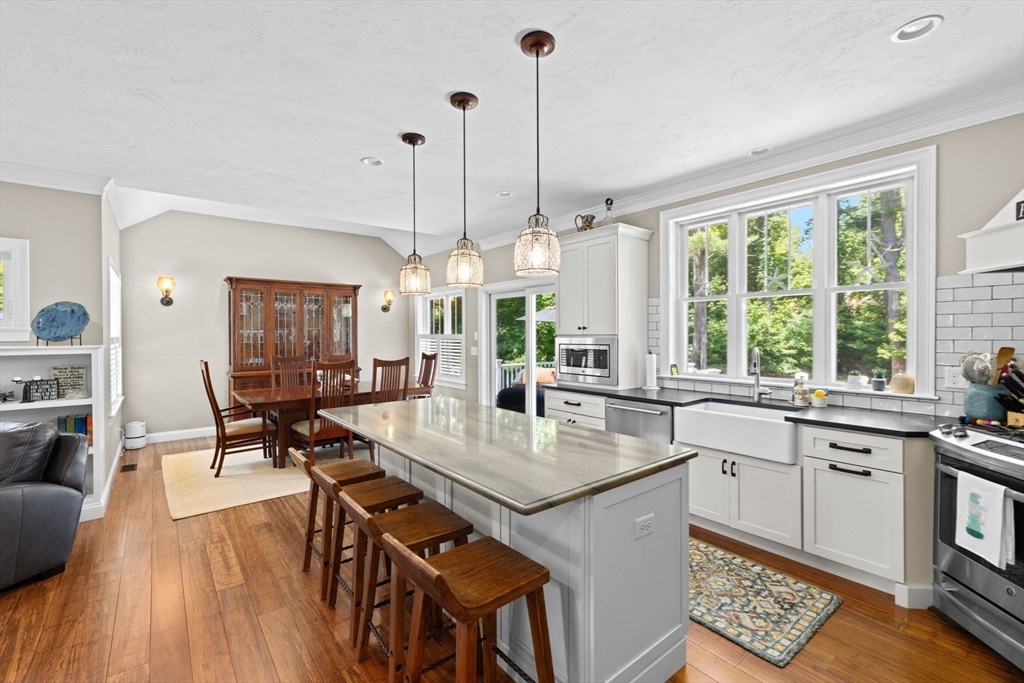 260 Beaver Dam Road Scituate, MA 02066 - Photo 7 of 40 Gallery Image 7